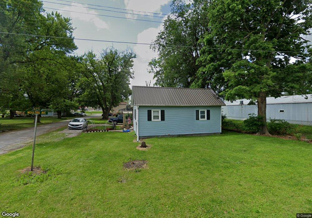 301 Moultrie Ave, Mattoon, IL 61938 - photo 1