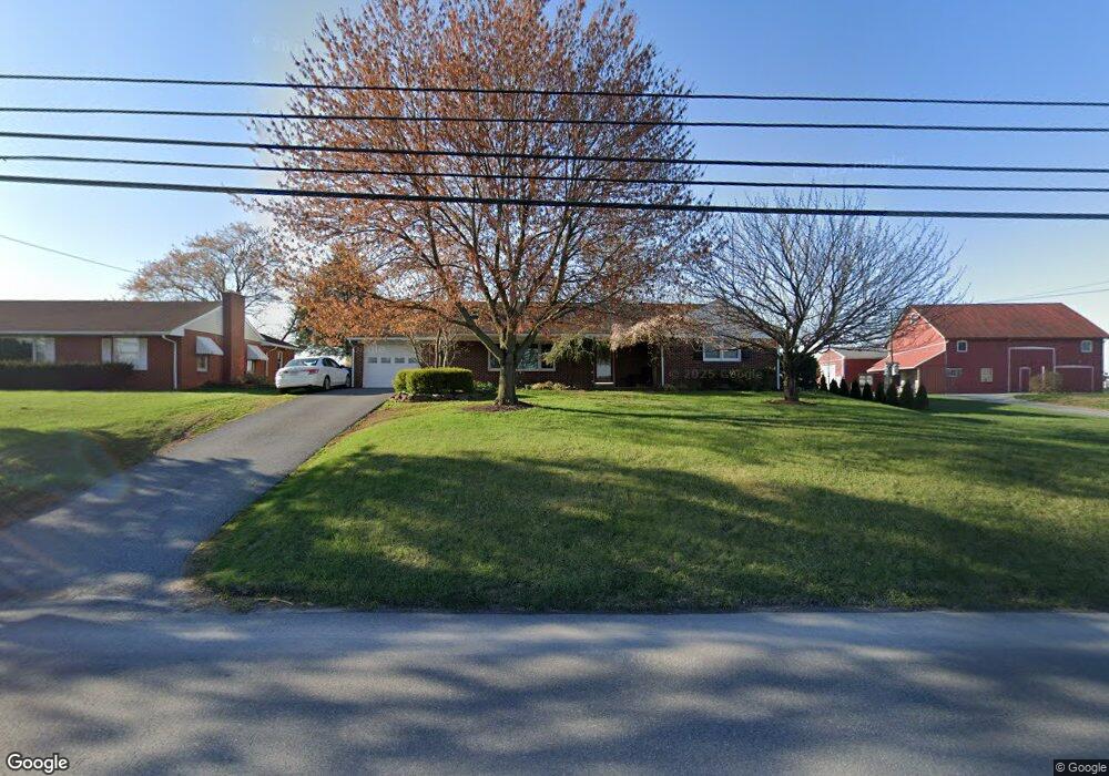 1071 Martindale Rd, Ephrata, PA 17522 - photo 1