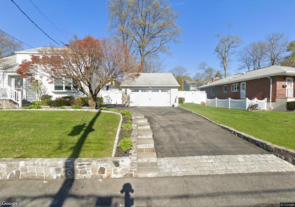 82 Roundhill Dr, Yonkers, NY 10710 - photo 1