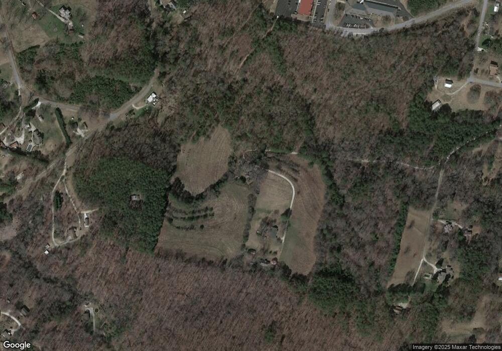 250 Hickory Hollow Rd, Walhalla, SC 29691 - photo 1