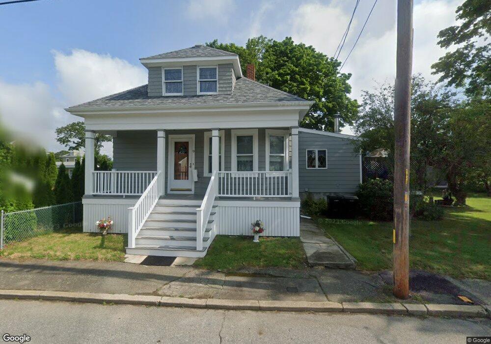 9 Arch St, South Dartmouth, MA 02748 - photo 1