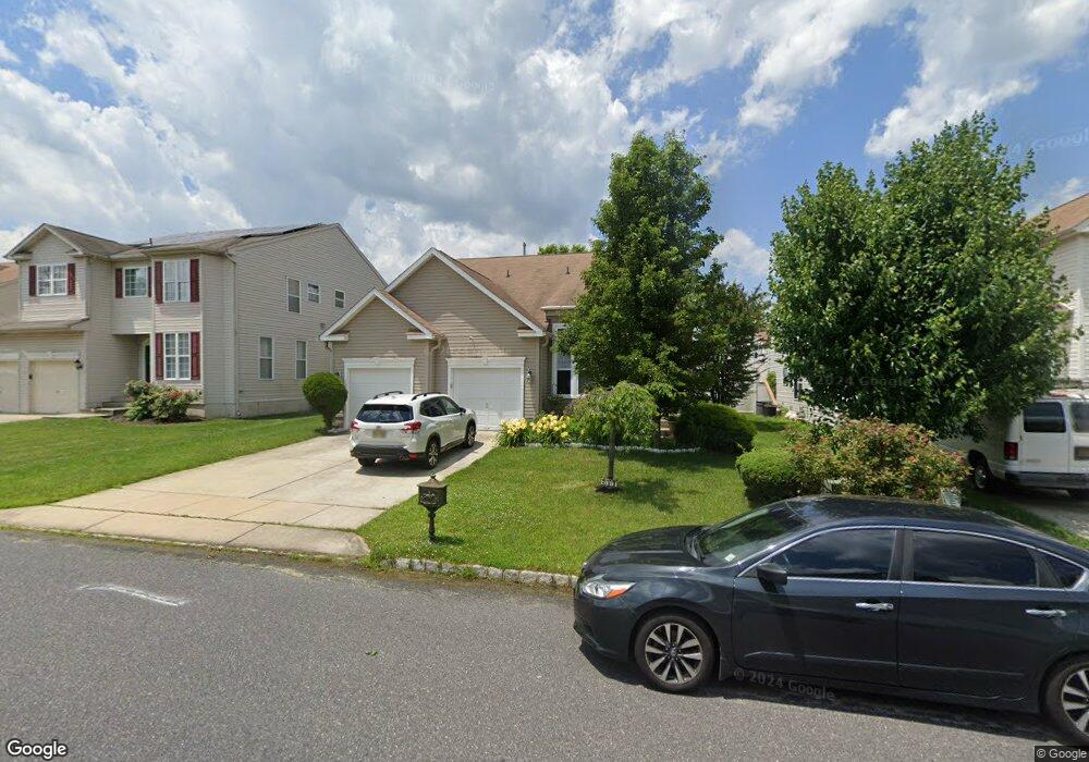 201 Nathan Hale Dr, Woodbury, NJ 08096 - photo 1