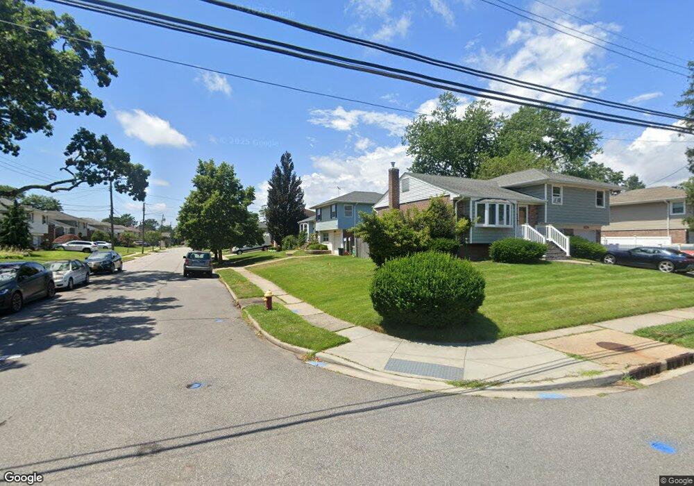 2873 Ammel Dr, North Bellmore, NY 11710 - photo 1