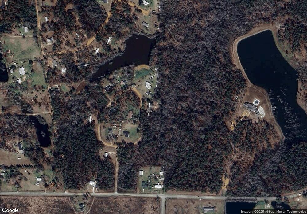 204 Ivy Lake Cir, Douglas, GA 31533 - photo 1