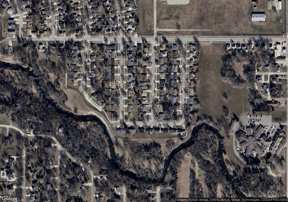 1006 16th St SW, Austin, MN 55912 - photo 1