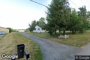 65 Mcclain Ave, New Holland, OH 43145