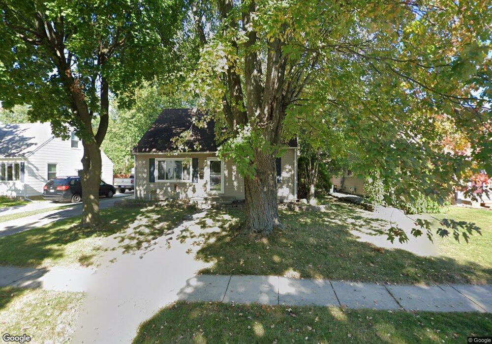 814 Fitting Ave, Lansing, MI 48917 - photo 1