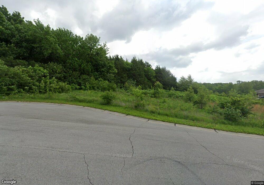 4636 SW Shenandoah Ct, Topeka, KS 66610 - photo 1