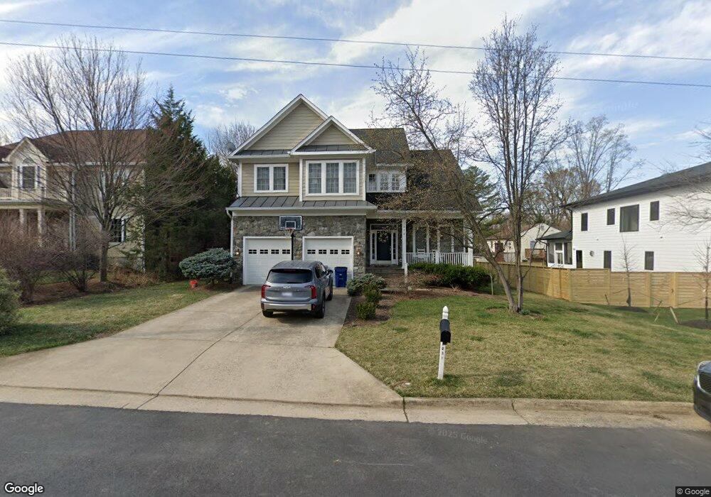 2214 Glenheather Dr, Falls Church, VA 22043 - photo 1