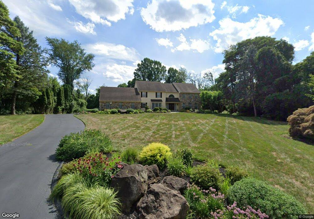 1075 Antler Dr, Glen Mills, PA 19342 - photo 1