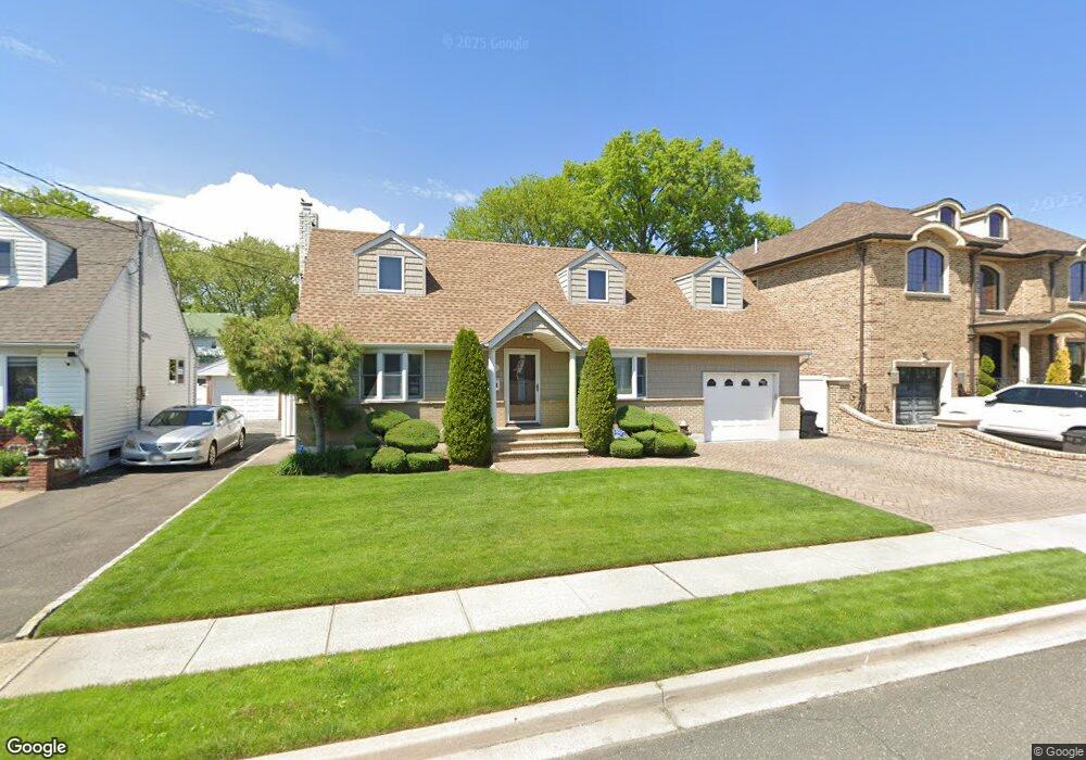 938 Cathedral Ave, Franklin Square, NY 11010 - photo 1