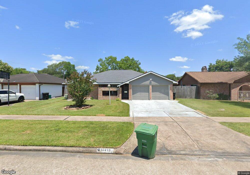 10215 Kirkglen Dr, Houston, TX 77089 - photo 1