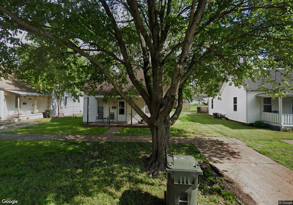 2912 Pine Ave, Mattoon, IL 61938 - photo 1