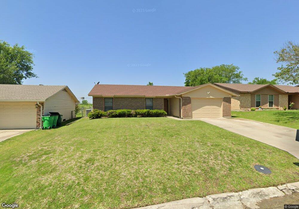 1815 Arkansas St, Gainesville, TX 76240 - photo 1