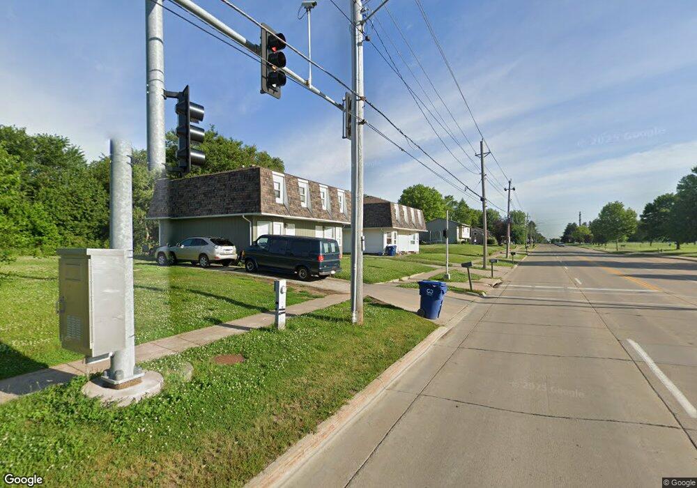 5716 N Division St unit 5718, Davenport, IA 52806 - photo 1