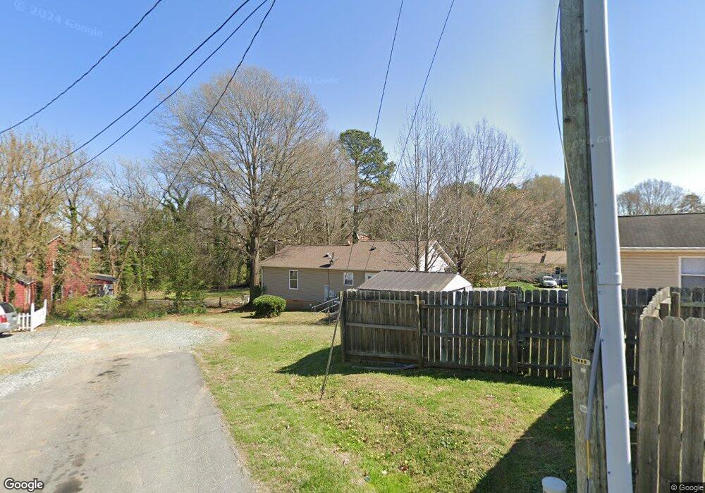 405 E 6th St, Siler City, NC 27344 - photo 1