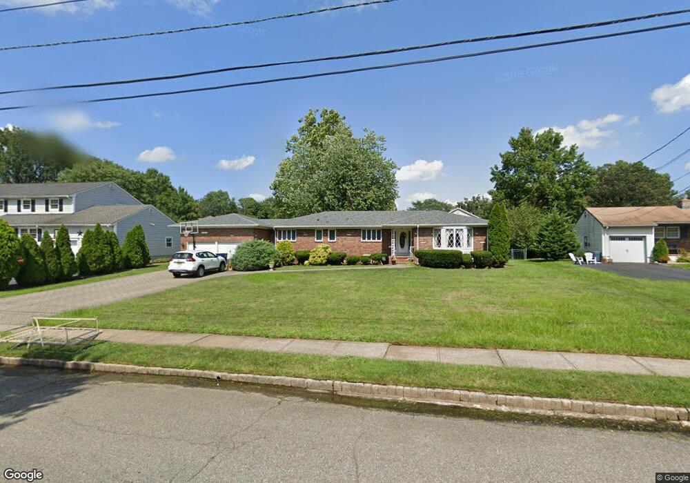 211 Hawthorne Dr, Clark, NJ 07066 - photo 1