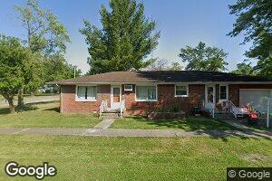 103 N West St, Raymond, IL 62560