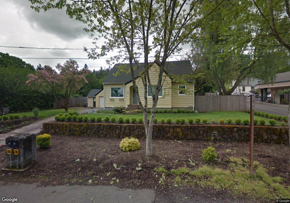 1528 Cedar St, Lake Oswego, OR 97034 - photo 1