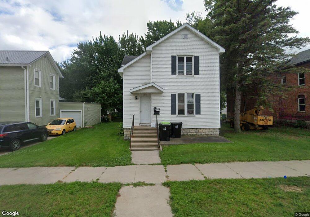 1009 16th Ave, Menominee, MI 49858 - photo 1
