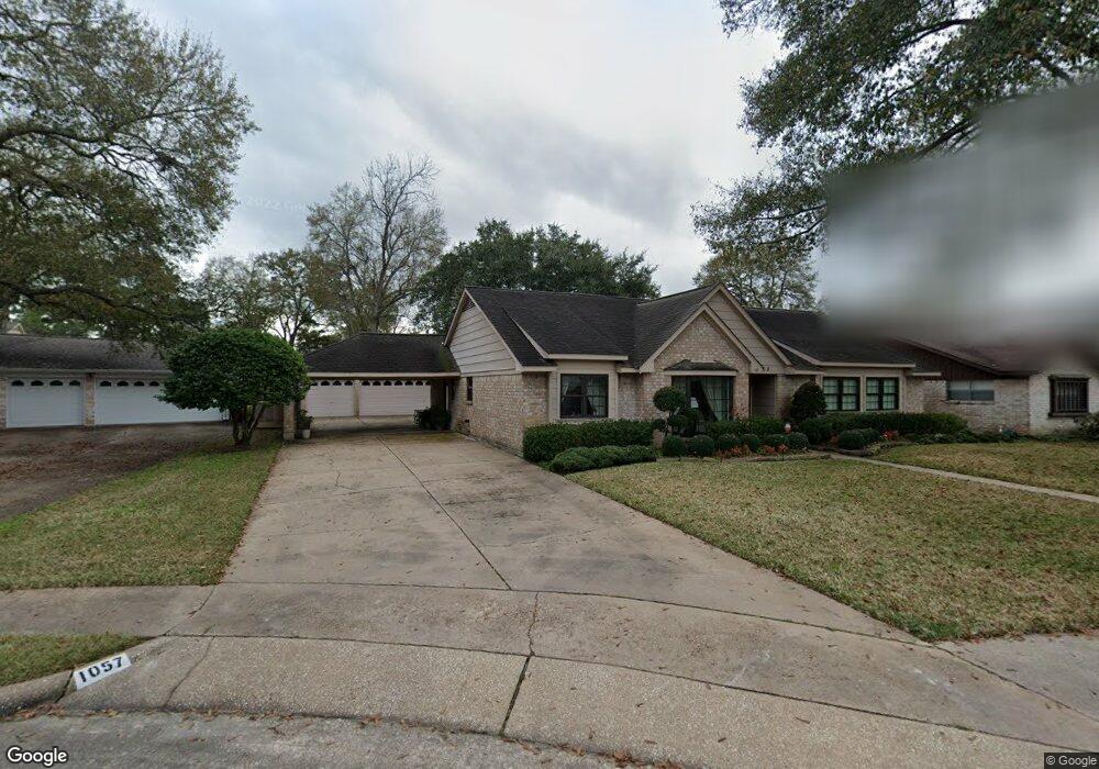 1057 Richelieu Ln, Houston, TX 77018 - photo 1