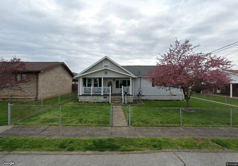 319 20th St, Dunbar, WV 25064 - photo 1