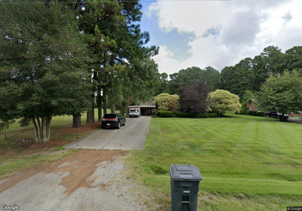 140 E Magnolia Ave, West Point, VA 23181 - photo 1