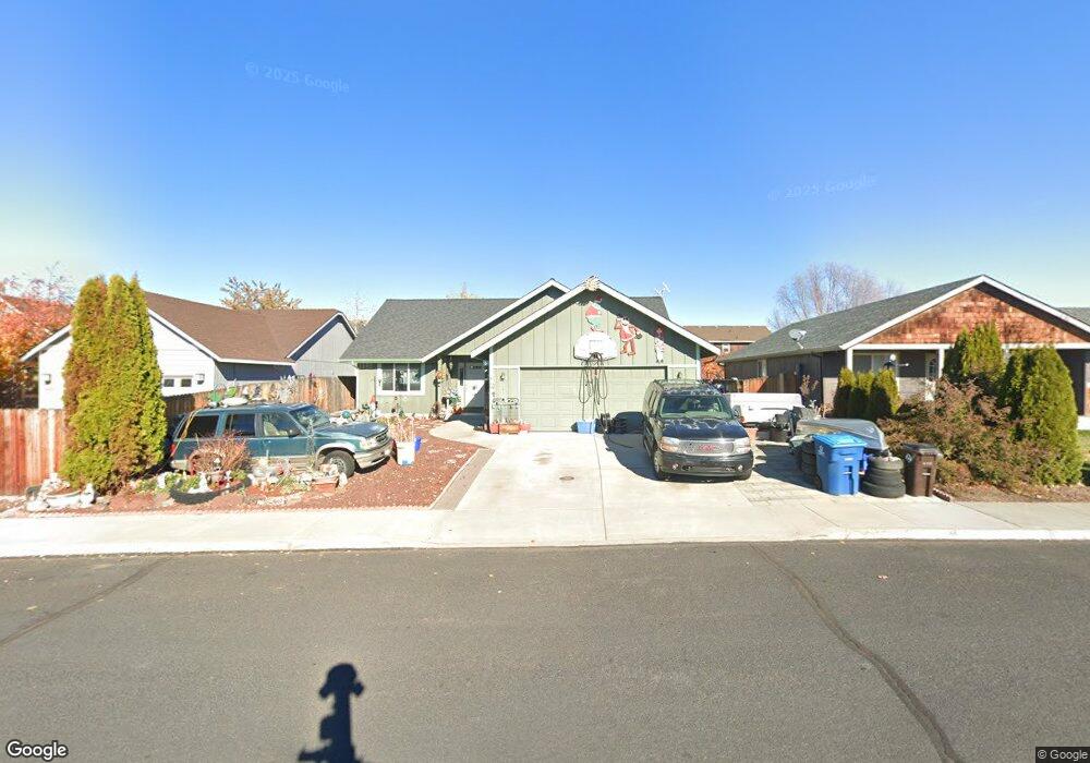 2845 SW Peridot Ave, Redmond, OR 97756 - photo 1