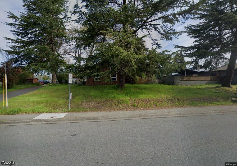 1864 SE Portola Dr, Grants Pass, OR 97526 - photo 1