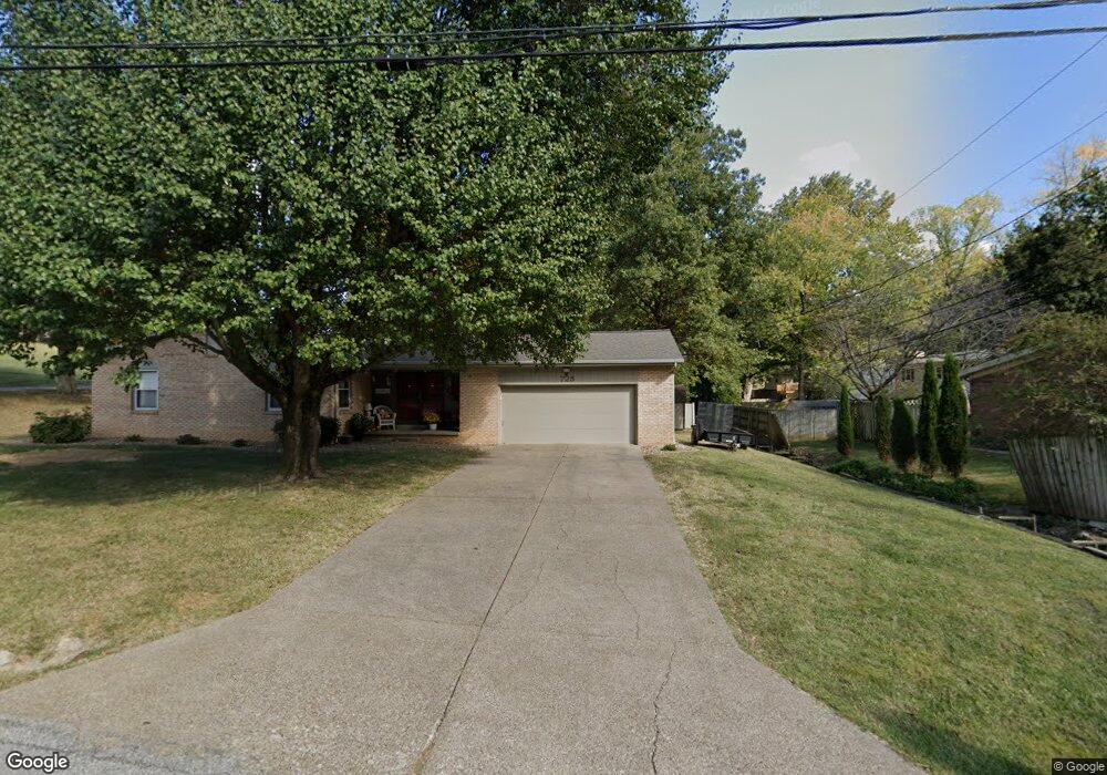 725 Forest Park Dr, Newburgh, IN 47630 - photo 1