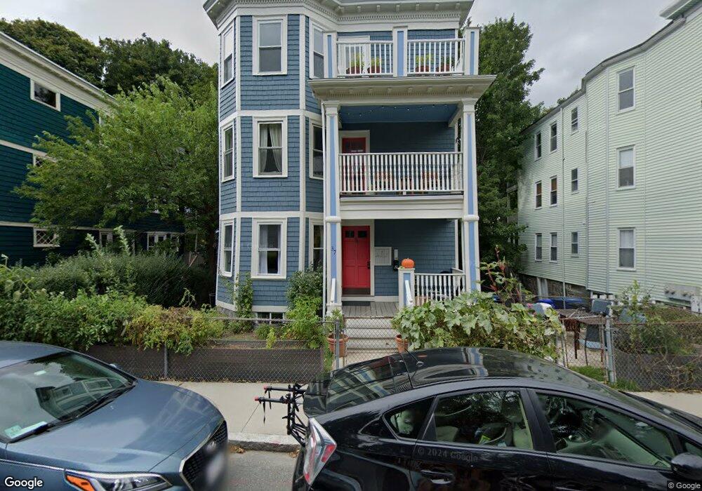 37 Wachusett St unit 1,37, Jamaica Plain, MA 02130 - photo 1