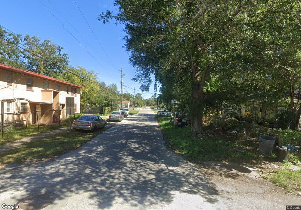Daniel Terrace, Jacksonville, FL 32210 - photo 1