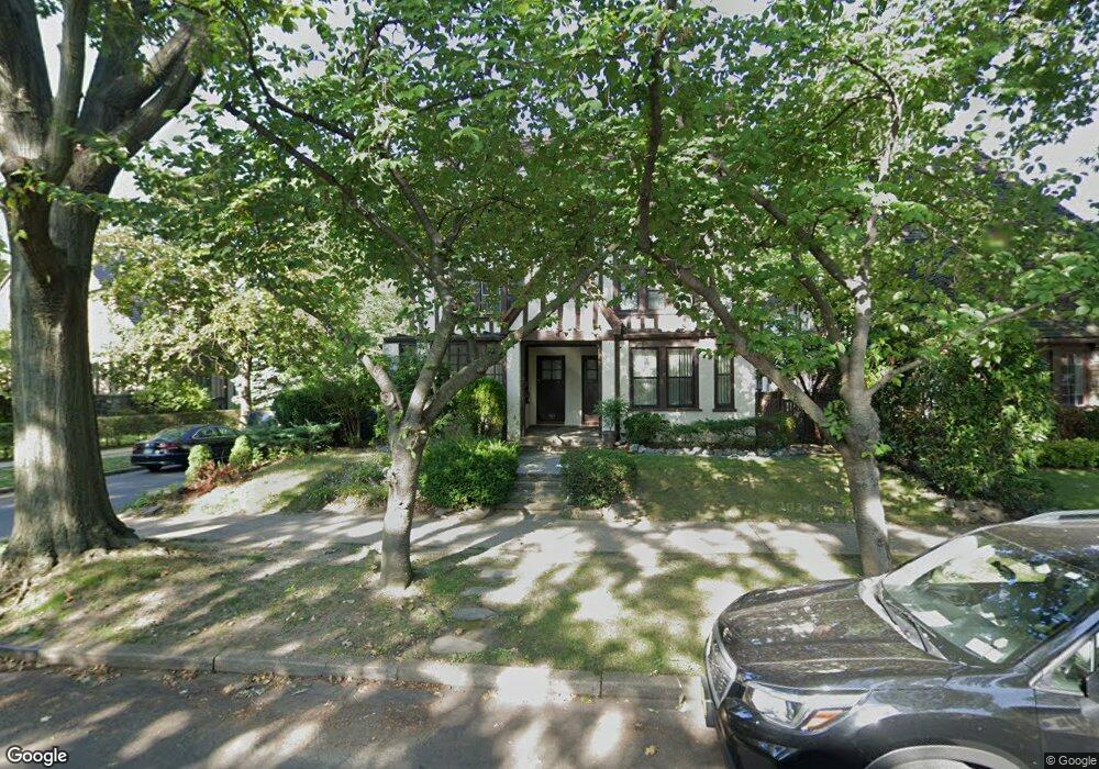 50 Greenway N unit 3, Forest Hills, NY 11375 - photo 1