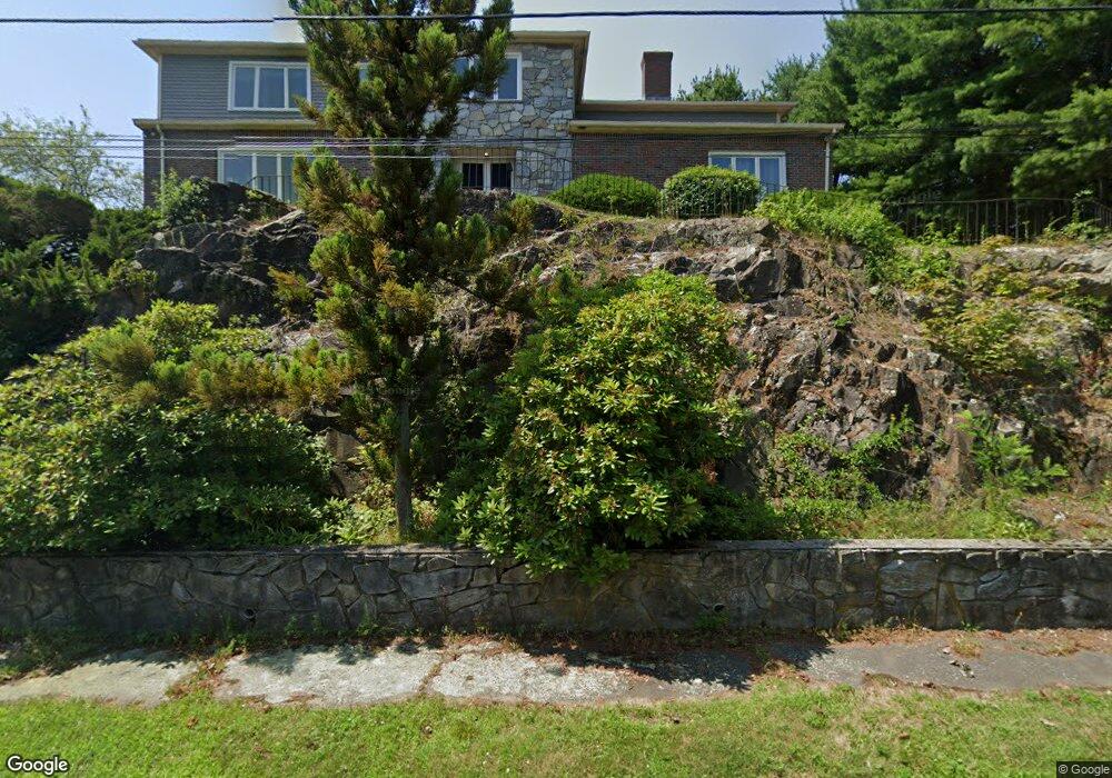 15 Sheldon Rd, Marblehead, MA 01945 - photo 1