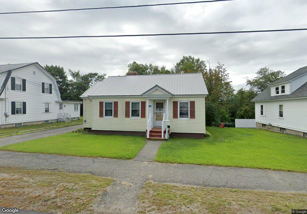 34 Maple St, Millinocket, ME 04462 - photo 1