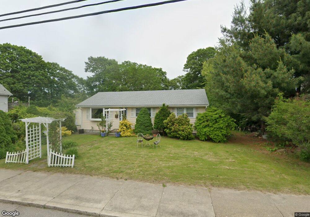 47 Stillman Ave, Pawcatuck, CT 06379 - photo 1