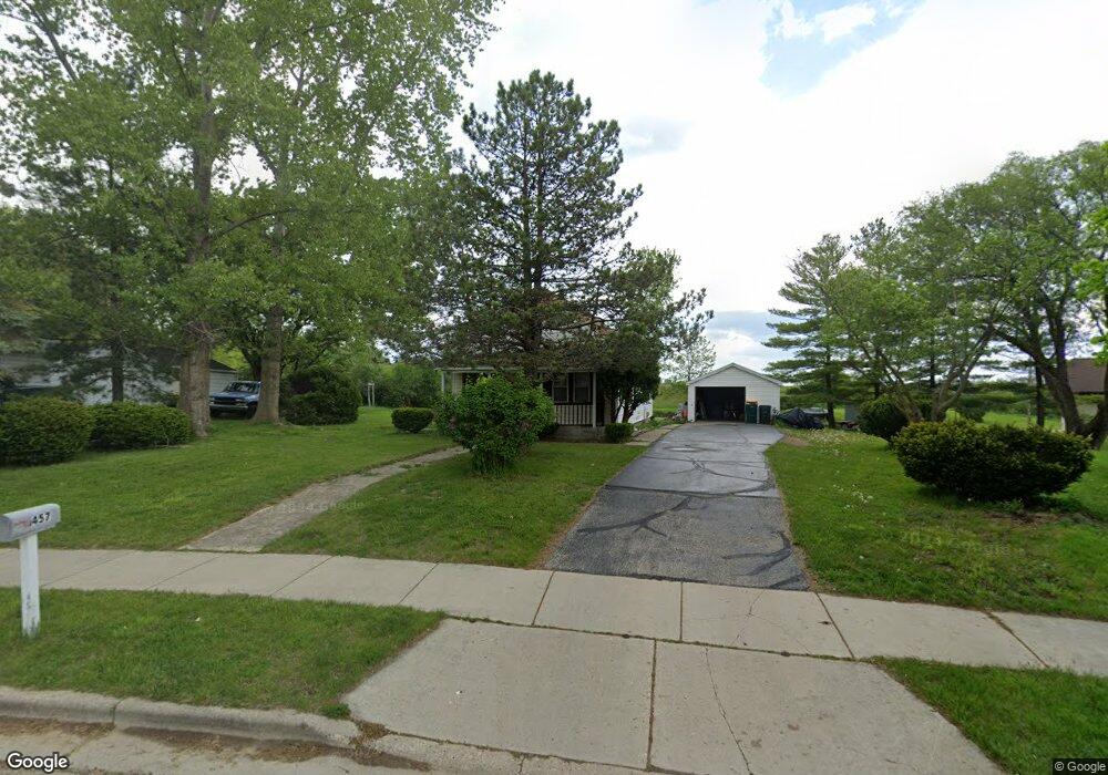 457 Meadowlark Ct, West Bend, WI 53090 - photo 1