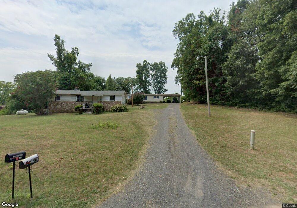 876 Locust Dr, Cascade, VA 24069 - photo 1