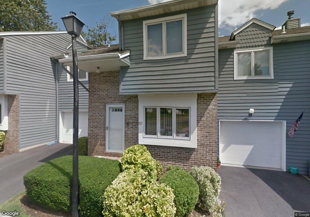 8-21 Creek Ct unit 1X, Fair Lawn, NJ 07410 - photo 1