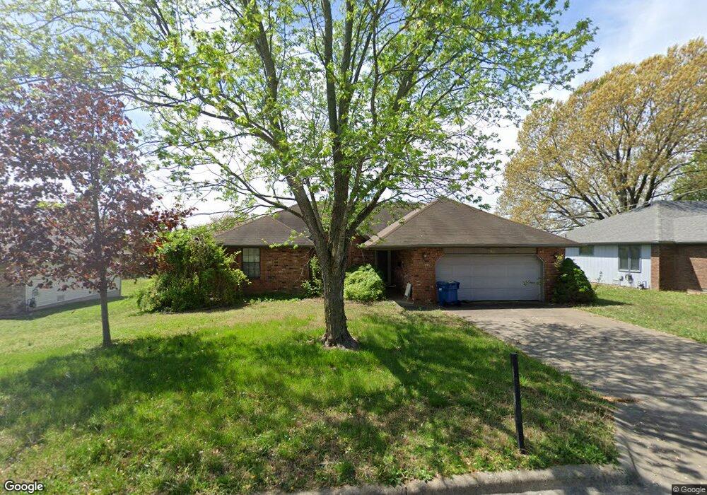 602 E Baldknobber St, Nixa, MO 65714 - photo 1