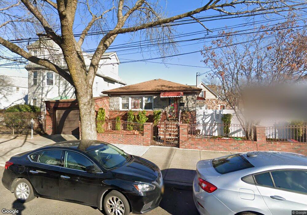 10941 97th St, Ozone Park, NY 11417 - photo 1