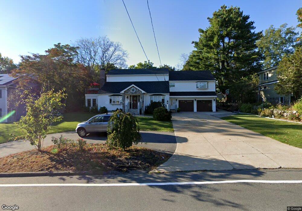 10 Ridge St, Winchester, MA 01890 - photo 1