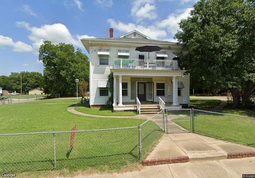 722 N Washington St, Ardmore, OK 73401 - photo 1