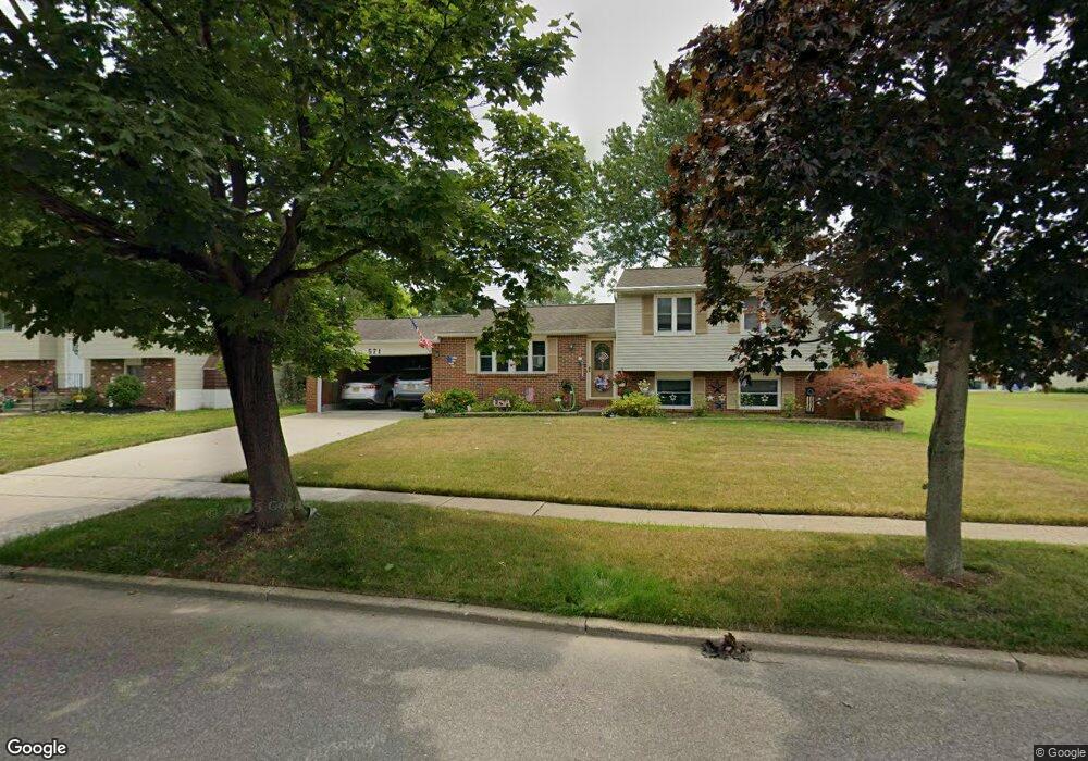 571 Wurlitzer Dr, North Tonawanda, NY 14120 - photo 1