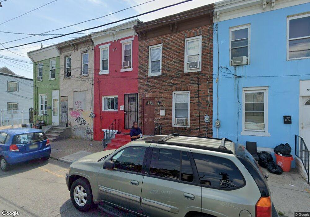 318 Cherry St, Camden, NJ 08103 - photo 1