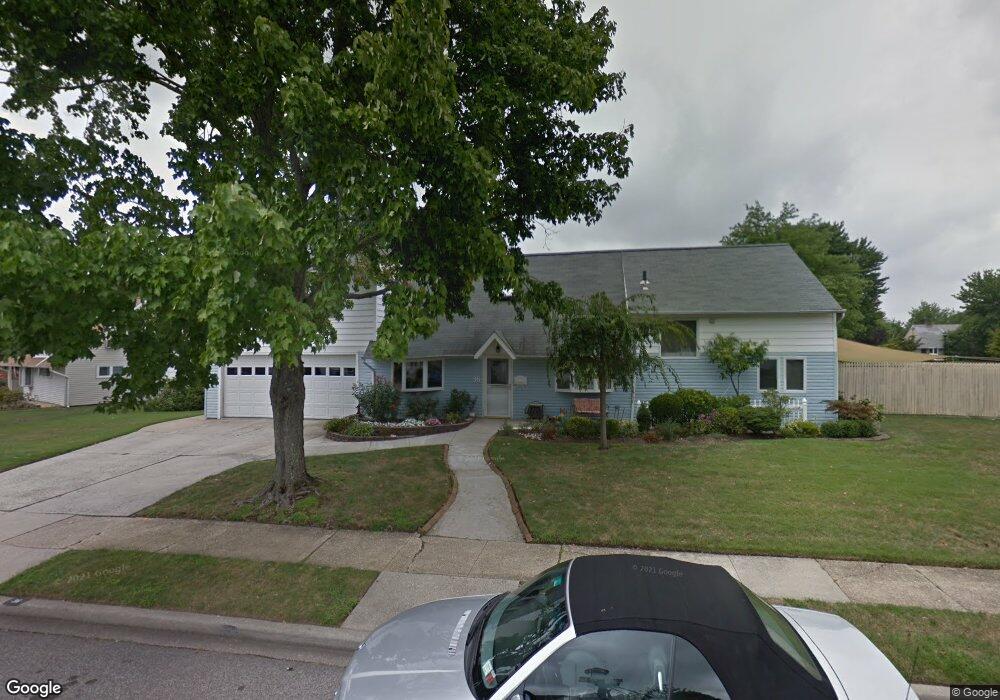 36 Raspberry Ln, Levittown, NY 11756 - photo 1