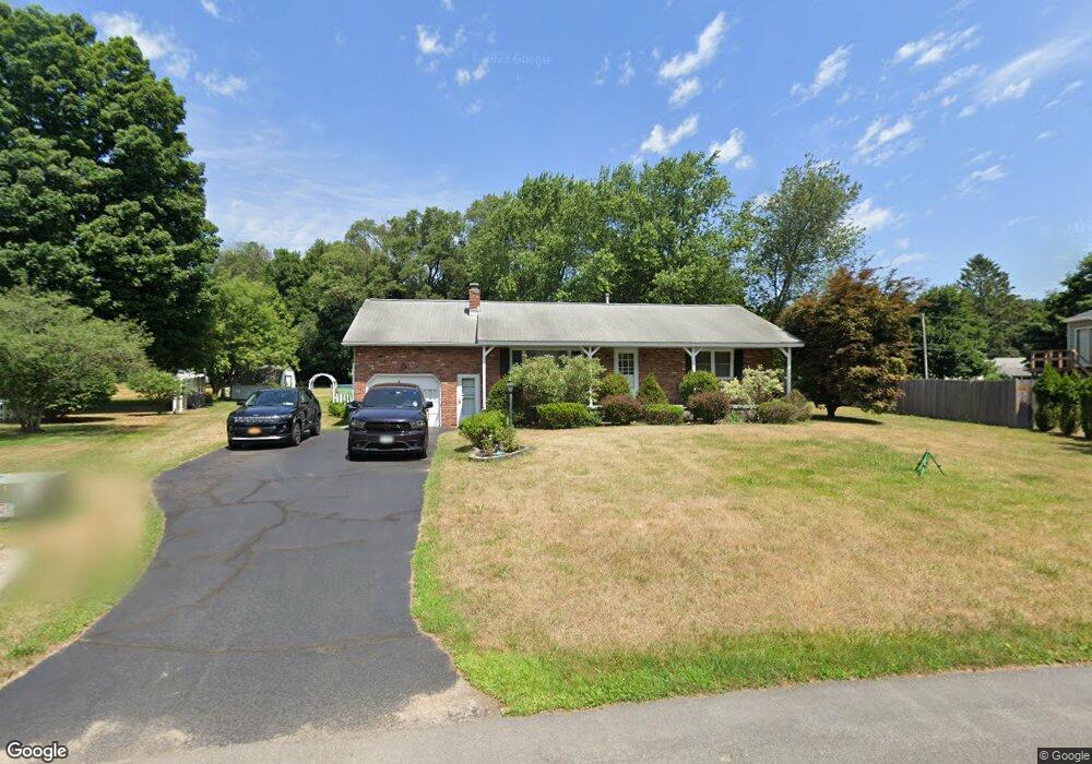 4 Robinson Rd, Schenectady, NY 12302 - photo 1