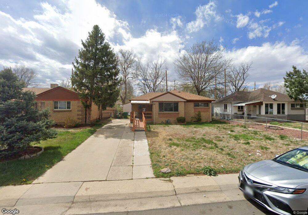 1685 Akron St, Aurora, CO 80010 - photo 1