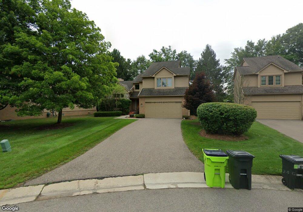 5107 Willow Pond Dr unit 18, West Bloomfield, MI 48323 - photo 1