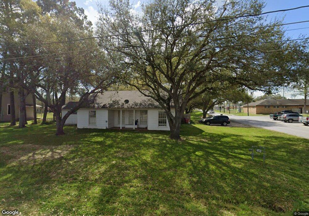 627 Fitzgerald St, East Bernard, TX 77435 - photo 1